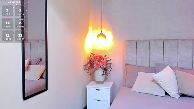 tutu milf online show from October 30, 2025, 7:11 pm