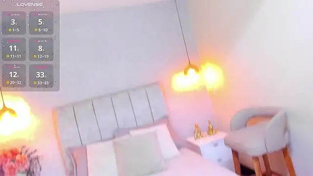 tutu milf online show from October 27, 2025, 7:15 pm