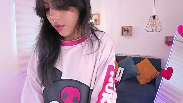 Kitty Pam online show from February 16, 2026, 8:51 pm