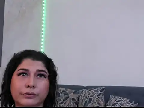 alinabozz1 online show from June 25, 2026, 7:30 pm
