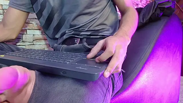 hares mds online show from December 17, 2025, 1:38 pm