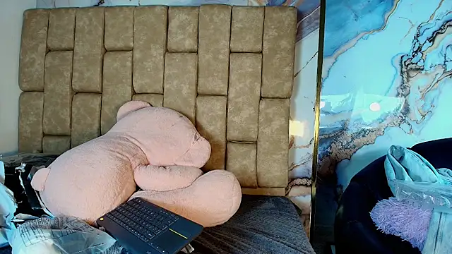 hares mds online show from February 20, 2026, 4:42 pm