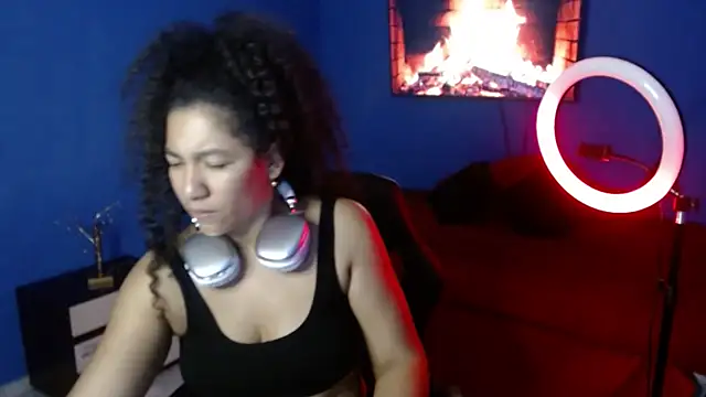 Snapshot of bellacrespalatina chatting on November 24, 2025, 11:16 pm bellacrespalatina online show from November 24, 2025, 11:16 pm