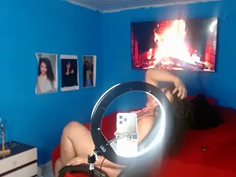 Snapshot of bellacrespalatina chatting on November 28, 2025, 2:45 am bellacrespalatina online show from November 28, 2025, 2:45 am