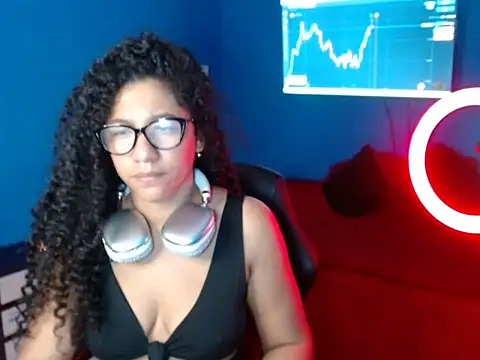 Snapshot of bellacrespalatina chatting on November 11, 2025, 10:54 am bellacrespalatina online show from November 11, 2025, 10:54 am