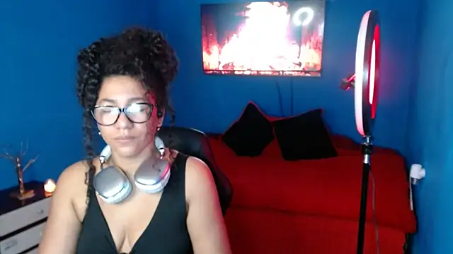 Snapshot of bellacrespalatina chatting on November 7, 2025, 1:04 pm bellacrespalatina online show from November 7, 2025, 1:04 pm