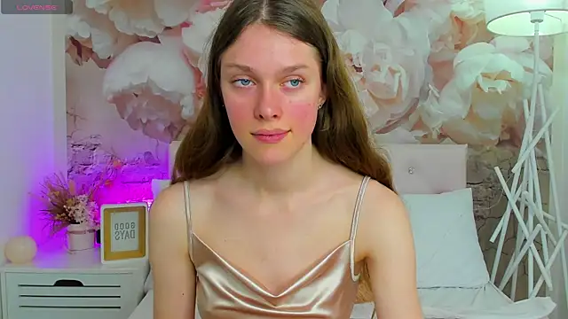 Snapshot of JaneBrowni chatting on October 19, 2025, 12:30 pm JaneBrowni online show from October 19, 2025, 12:30 pm