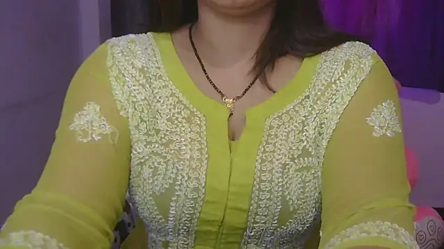 cutie-taara online show from February 13, 2026, 3:50 am