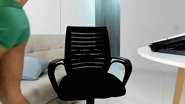 JuanDiegoKing online show from October 15, 2025, 1:26 am