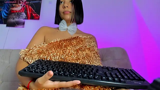 ZoeBruneet online show from December 24, 2024, 11:22 pm