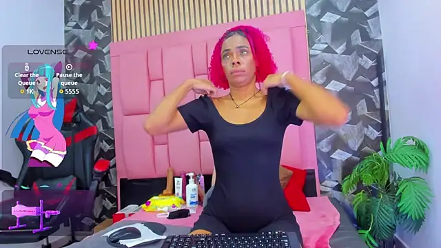 Brithanyslim online show from March 26, 2026, 6:28 pm