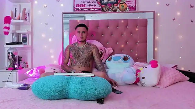 Snapshot of tamy_ian chatting on January 20, 2025, 8:18 pm tamy ian online show from January 20, 2025, 8:18 pm