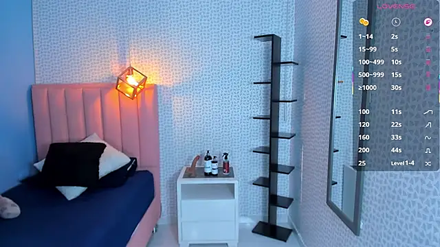 Snapshot of DENISERICHARD2 chatting on October 24, 2025, 3:05 am DENISERICHARD2 online show from October 24, 2025, 3:05 am