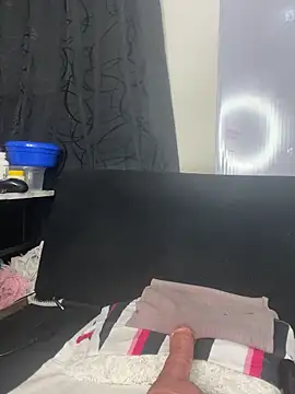 chiquimaturesexy online show from February 17, 2026, 8:06 pm