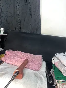 chiquimaturesexy online show from December 3, 2025, 9:25 pm