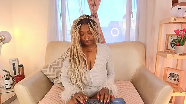 justnala  online show from March 13, 2026, 3:17 pm