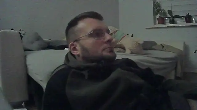 Snapshot of Datecwariatec chatting on December 31, 2024, 12:11 am Datecwariatec online show from December 31, 2024, 12:11 am