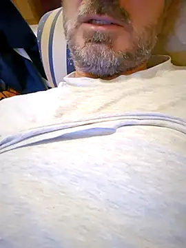 1talianBeutifulCock online show from February 18, 2025, 1:11 pm