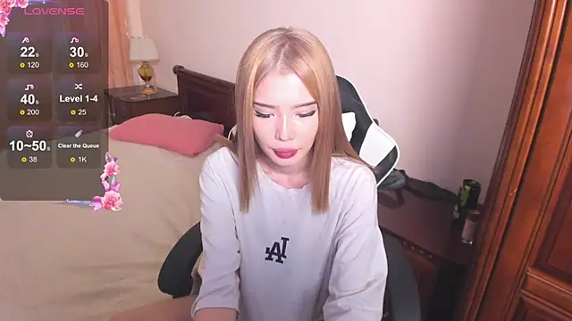 Velvetsky 1 online show from January 7, 2025, 6:03 pm