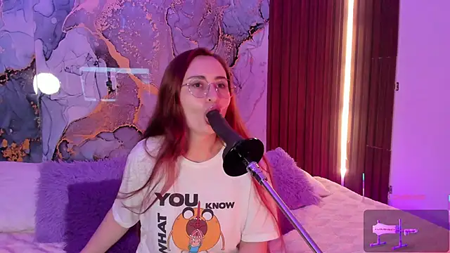 centaurigirl online show from January 8, 2026, 4:07 am