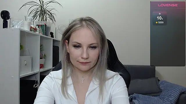 Snapshot of Sunny_bunny6 chatting on January 26, 2025, 10:35 pm Sunny bunny6 online show from January 26, 2025, 10:35 pm