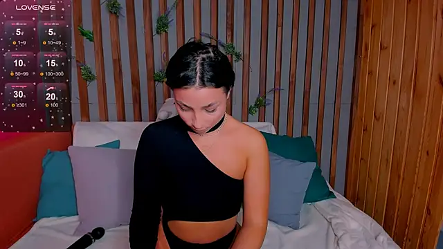 Snapshot of Tanita_Lambic chatting on March 2, 2026, 1:39 am Tanita Lambic online show from March 2, 2026, 1:39 am