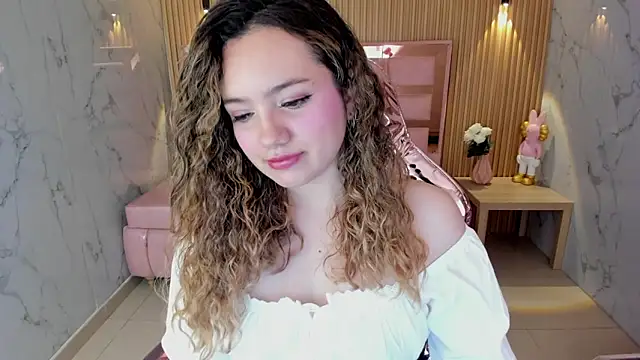 violet sub online show from April 14, 2026, 8:03 pm