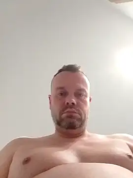 Snapshot of mikaaaaase chatting on November 1, 2025, 7:13 am mikaaaaase online show from November 1, 2025, 7:13 am