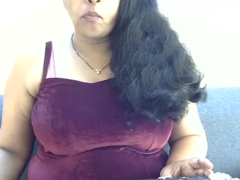 Snapshot of Riya_riyaa chatting on November 29, 2025, 1:39 am Riya riyaa online show from November 29, 2025, 1:39 am