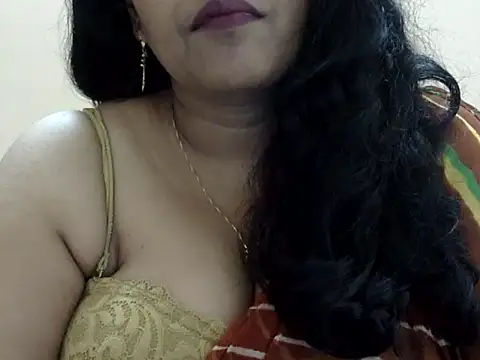 Snapshot of Riya_riyaa chatting on October 29, 2025, 5:28 am Riya riyaa online show from October 29, 2025, 5:28 am