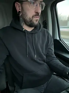 Snapshot of _Haptic_ chatting on December 2, 2024, 7:20 am Haptic online show from December 2, 2024, 7:20 am