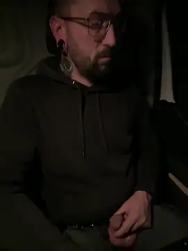 Snapshot of _Haptic_ chatting on December 19, 2024, 5:08 pm Haptic online show from December 19, 2024, 5:08 pm