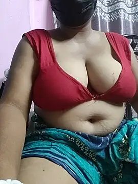 BERRY 00 online show from June 25, 2026, 6:13 pm