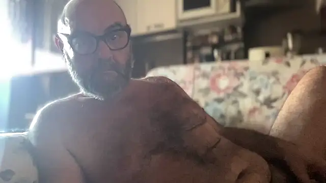 Snapshot of MM7026 chatting on August 1, 2026, 2:15 pm MM7026 online show from August 1, 2026, 2:15 pm