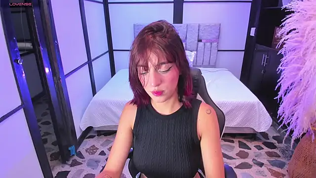 AlliceRosero online show from January 11, 2026, 1:23 am