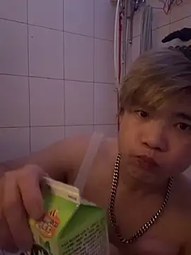 TaiwanSlutBitch online show from March 27, 2026, 10:33 pm