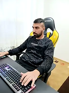 SertSikici022 online show from December 4, 2024, 1:47 pm