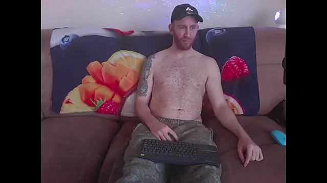 Snapshot of Tall_REC chatting on December 15, 2024, 1:11 pm Tall REC online show from December 15, 2024, 1:11 pm