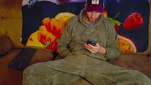 Snapshot of Tall_REC chatting on January 5, 2025, 12:31 am Tall REC online show from January 5, 2025, 12:31 am