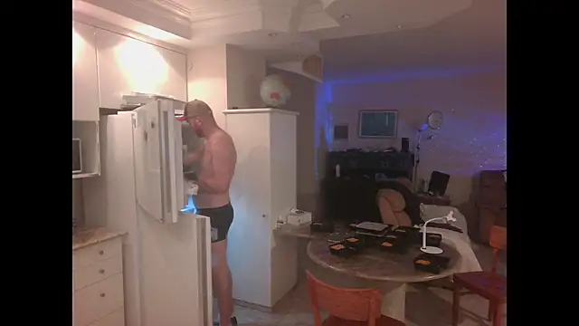 Snapshot of Tall_REC chatting on December 12, 2024, 6:21 pm Tall REC online show from December 12, 2024, 6:21 pm