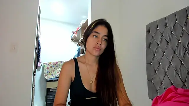 AriaMontgomery online show from January 7, 2025, 8:42 pm