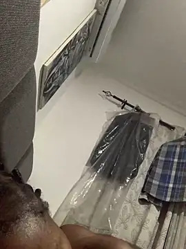 Badgirl2666 online show from December 6, 2024, 1:46 am