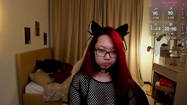 Marine Vact online show from April 7, 2026, 2:08 pm