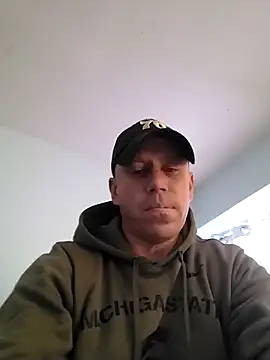 kisdsssa online show from February 12, 2025, 2:21 pm