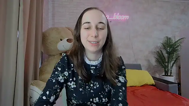 Anika bloom online show from March 18, 2025, 6:17 am