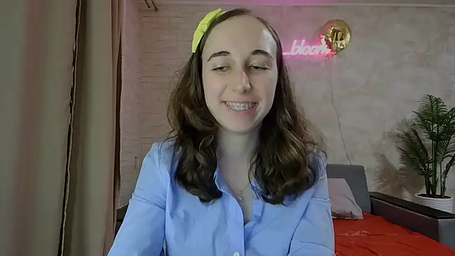 Anika bloom online show from March 4, 2025, 5:32 am