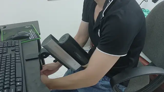 MIXEMKUTAKO online show from October 19, 2025, 1:25 pm