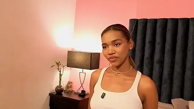 Snapshot of Lily_Miiller chatting on September 12, 2025, 9:03 pm Lily Miiller online show from September 12, 2025, 9:03 pm