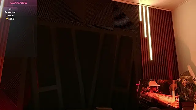 JeanColleman online show from February 3, 2026, 11:21 pm