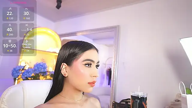 elasummer online show from December 15, 2025, 12:22 pm